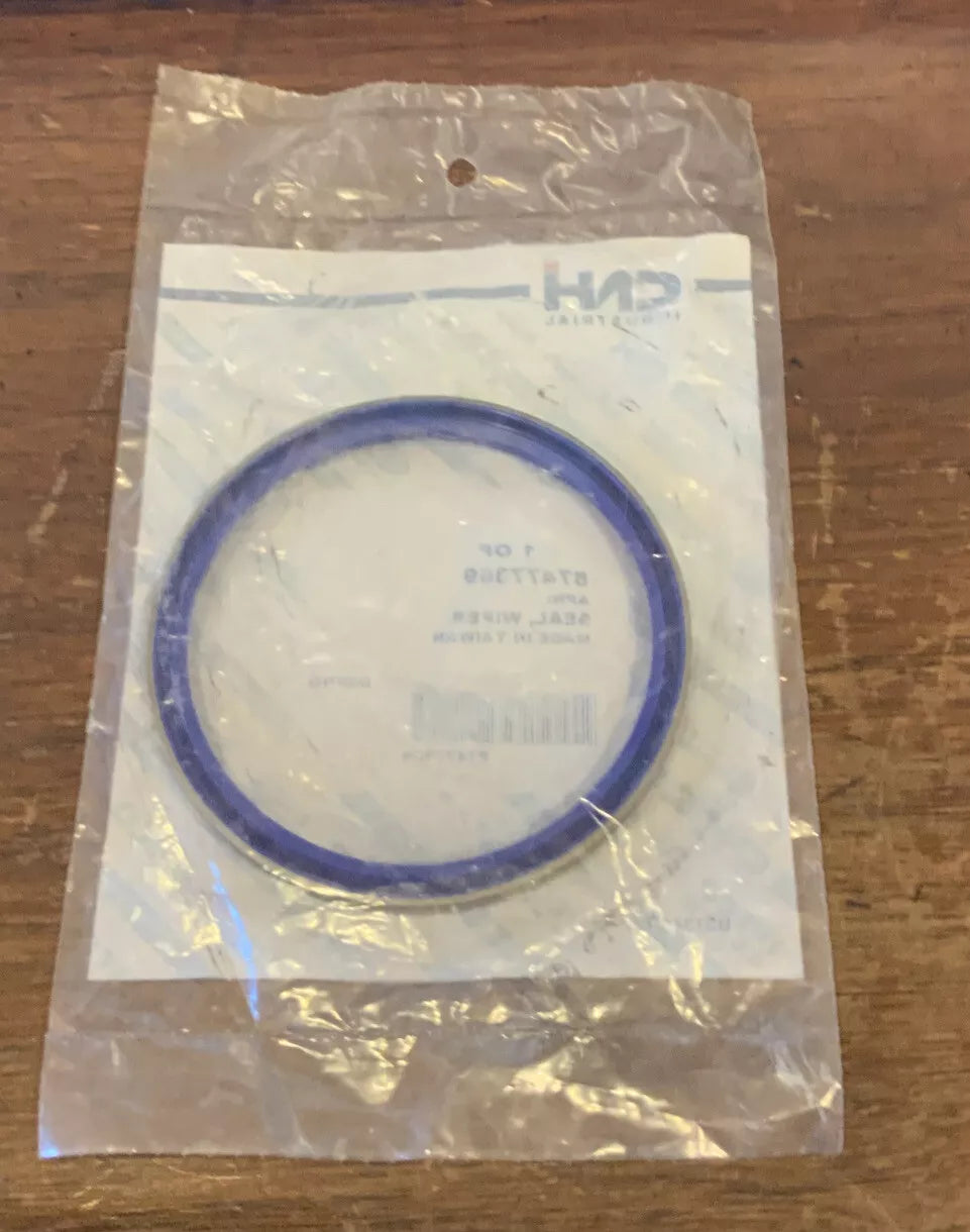 New Holland Seal Wiper image 1