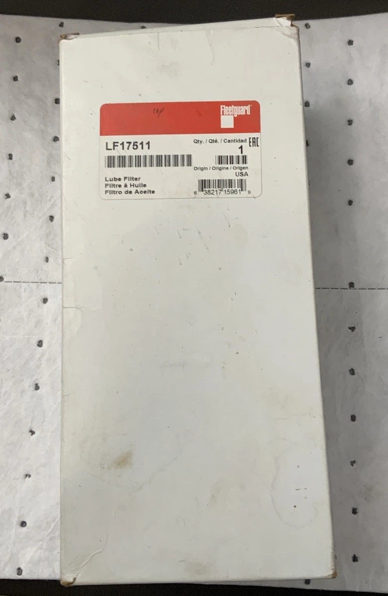 Fleetguard Oil Filter image 1