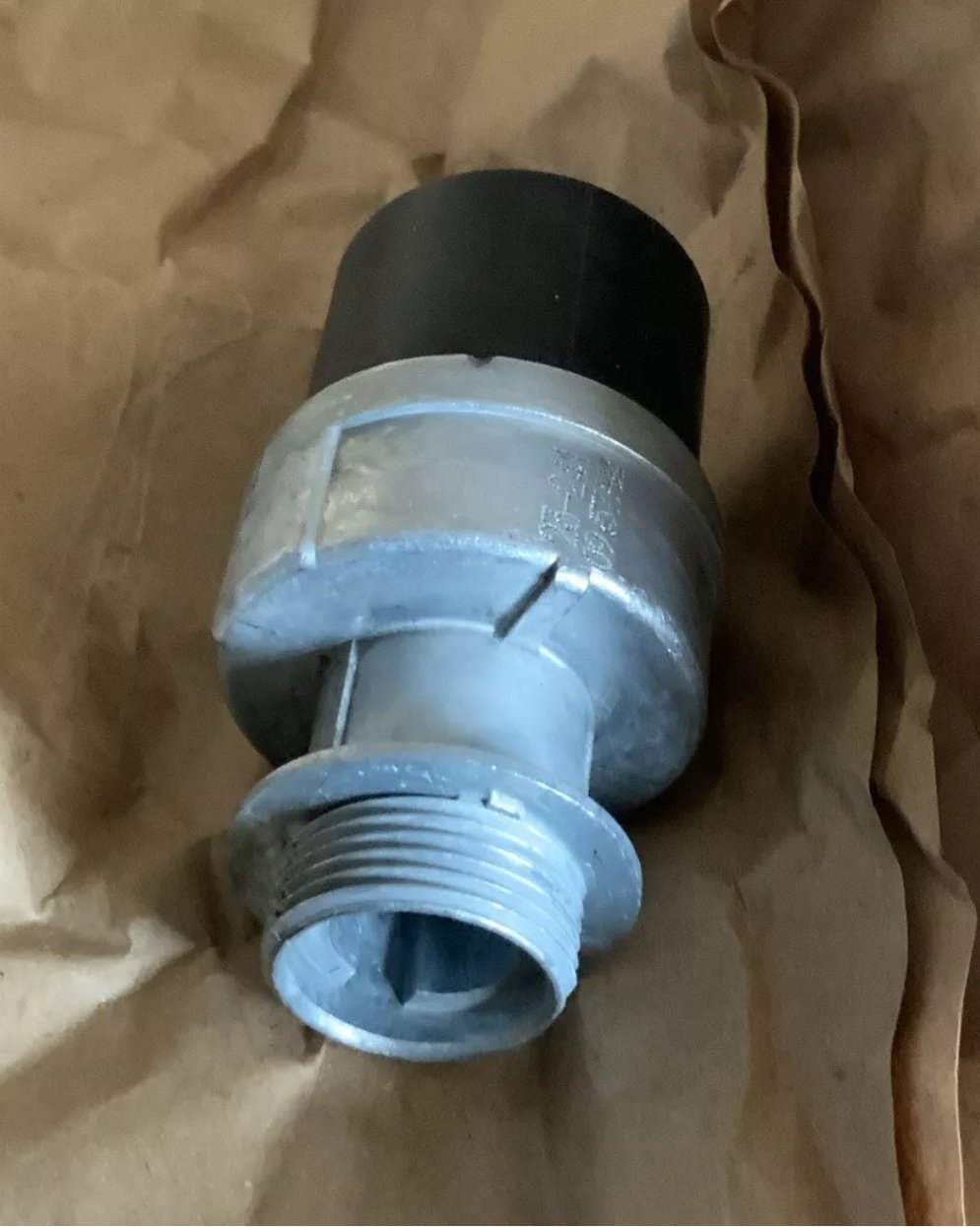 OEM Navistar International Ignition Switch image 2