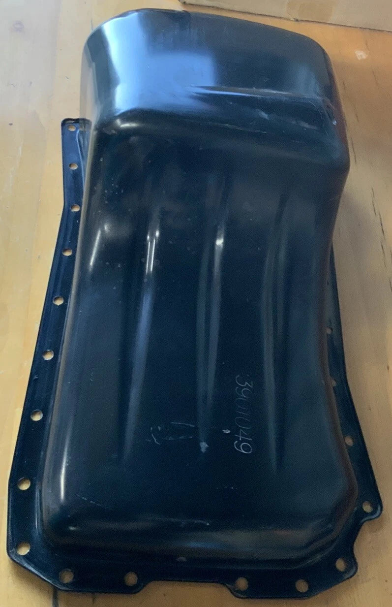 CASE IH Engine Oil Pan image 1