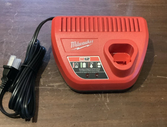 Milwaukee M12 Lithium-ion Battery Charger image 0
