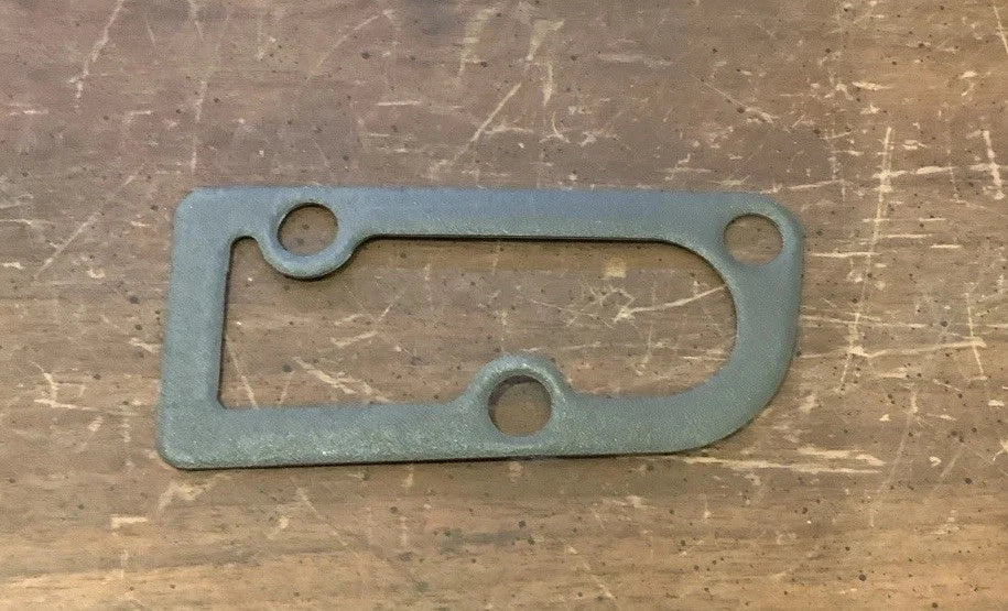 John Deere Oil Filler Housing Gasket image 1