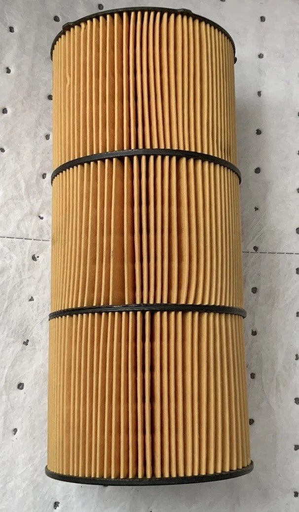 Fleetguard Oil Filter image 0