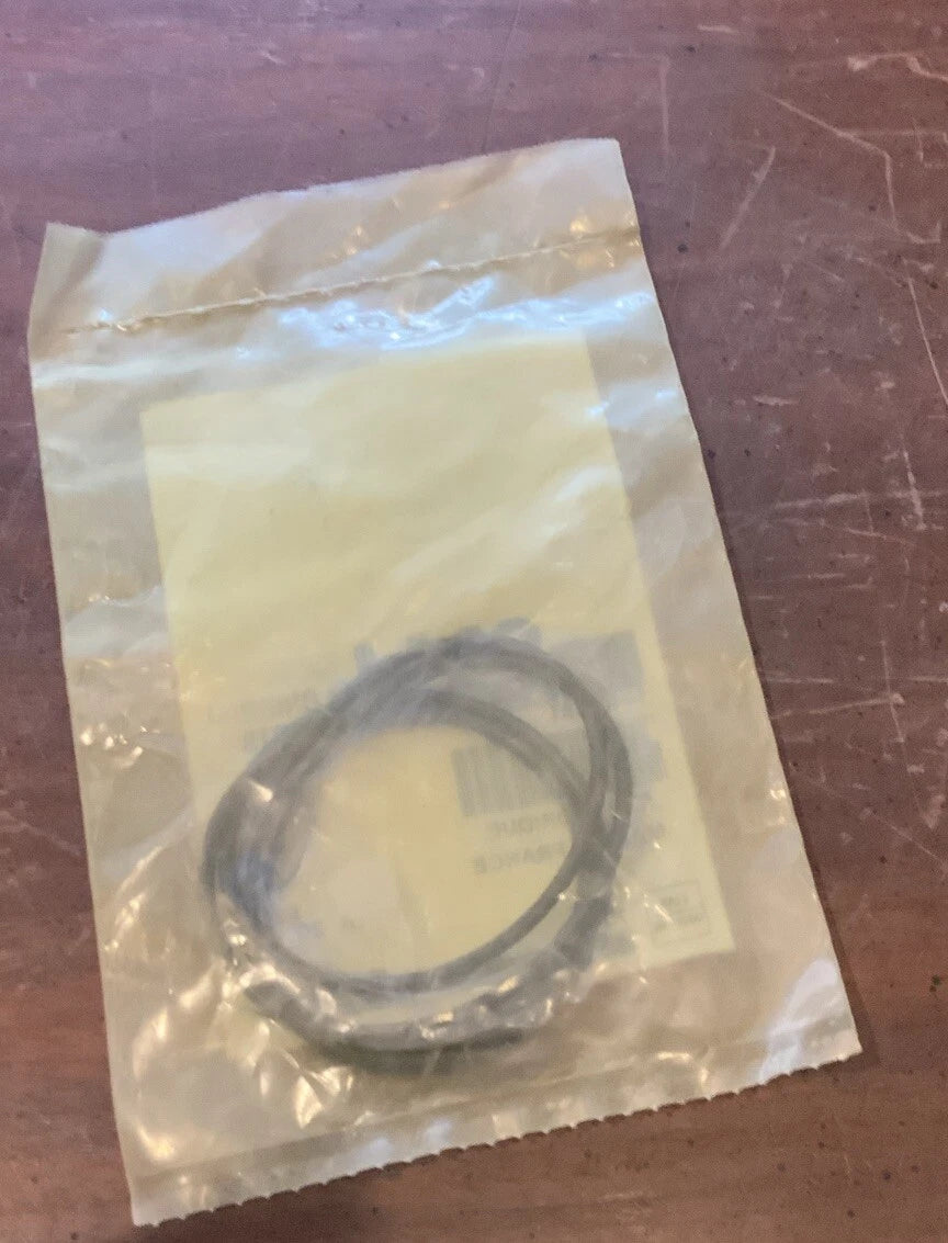 CNH Gasket image 1