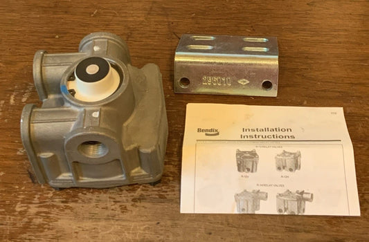 Bendix R-12 Universal Brake Relay Valve image 0