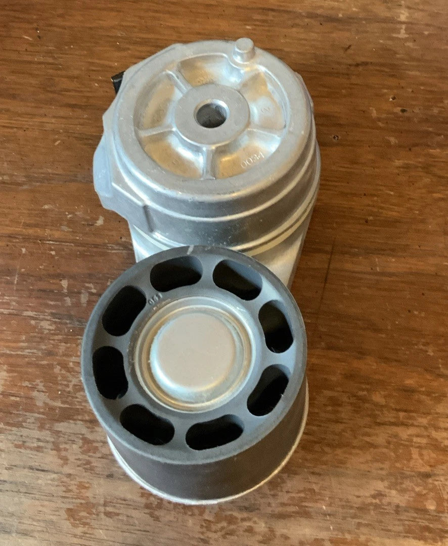 CASE IH Fan Drive Belt Tensioner image 1