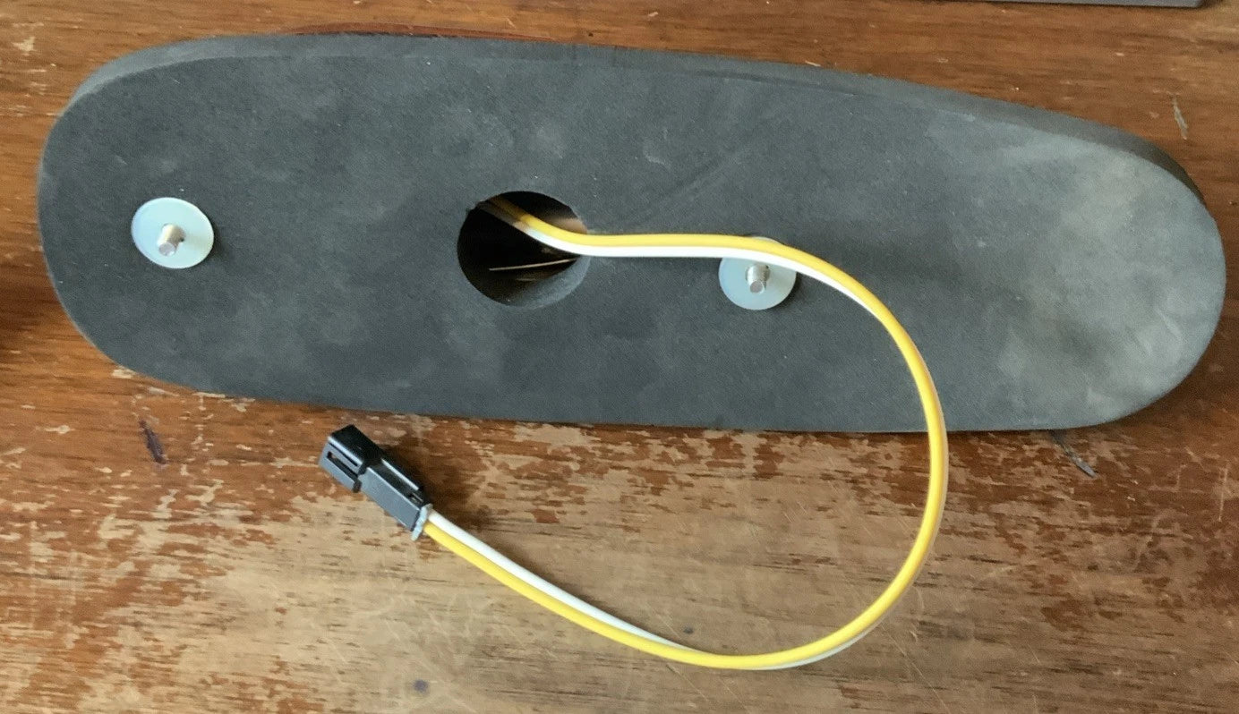 GENUINE PACCAR AMBER CLEARANCE LIGHT image 1