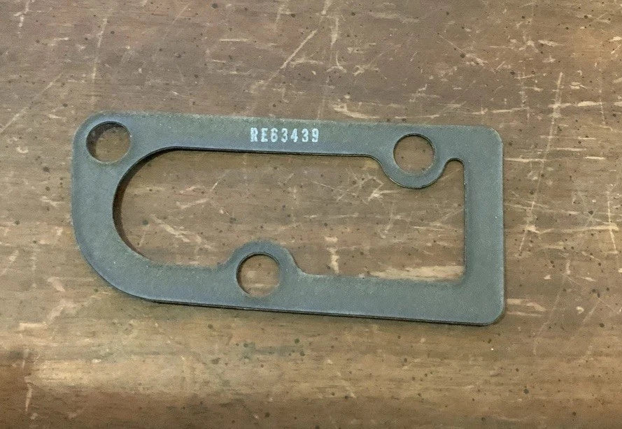 John Deere Oil Filler Housing Gasket image 0