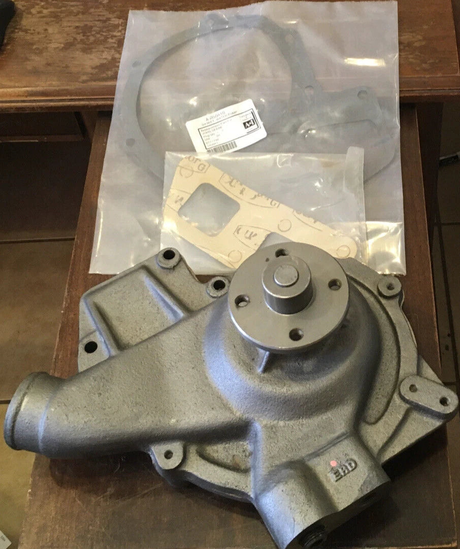 Water Pump fits John Deere 4040 image 0