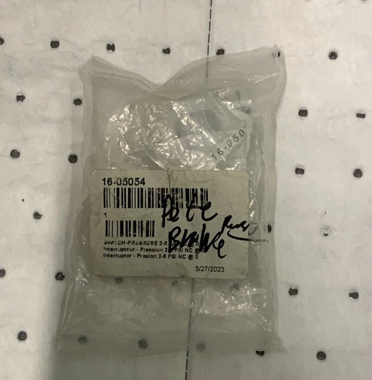 Peterbilt Pressure Switch 2-6 PSI image 0