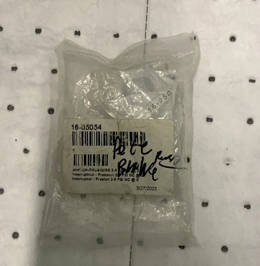 Peterbilt Pressure Switch 2-6 PSI image 0