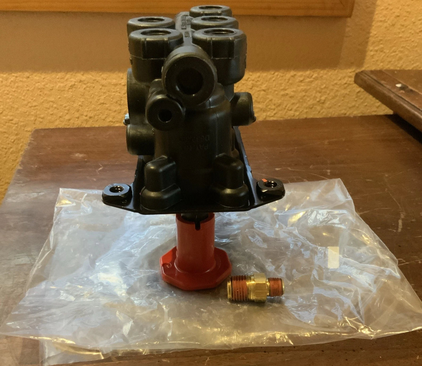 Bendix MV-3 Brake Dash Valve image 4