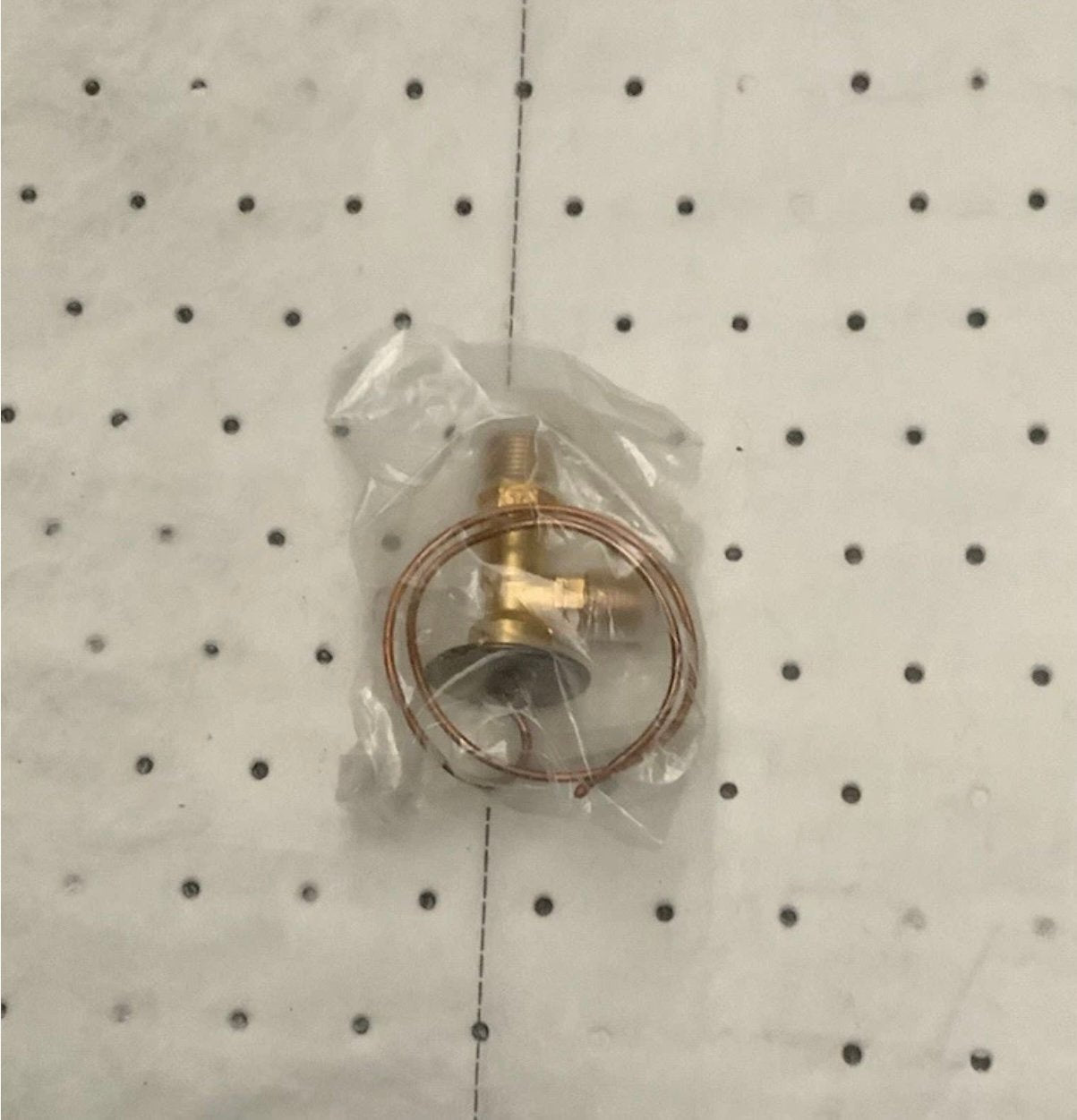 Ap Air  Internally Equalized With 16 1/2" Capillary Tube, Metric image 1