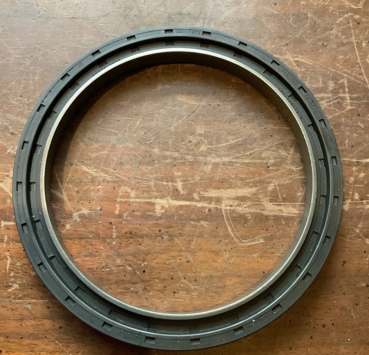 DZ111672 John Deere Crankshaft Rear Seal