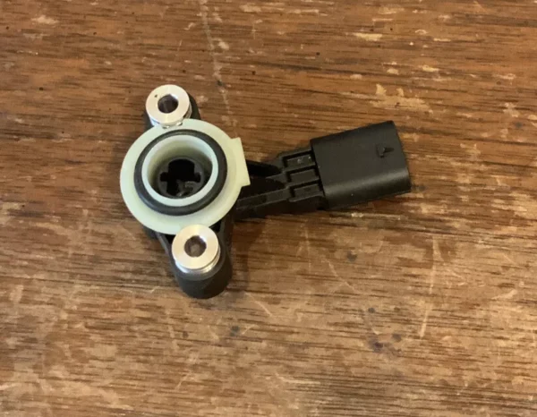 John Deere Rotary Position Sensor - Image 2