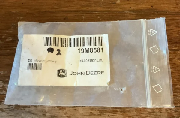 John Deere Screw (2) Pc