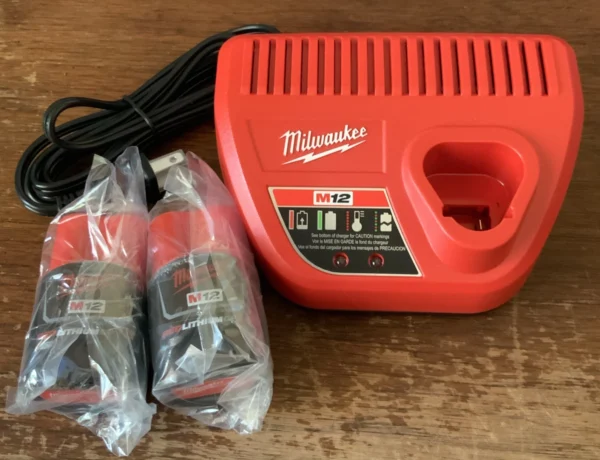 Milwaukee Batteries and Charger Kit - Image 2