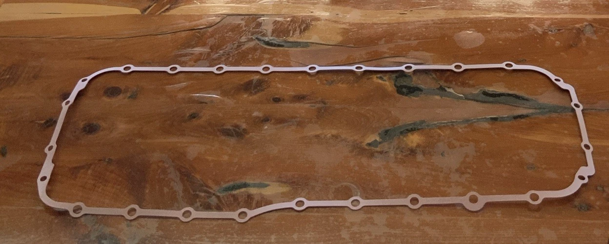 R532464 JOHN DEERE GASKET - Image 2