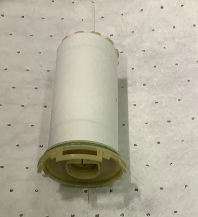 DZ105796 John Deere Crankcase Vent Filter - Image 2